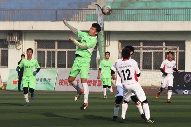 布莱德索41+7+6上海轻取北京总分1-0 方硕23分